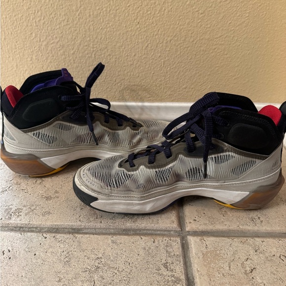 Men’s Air Jordan size 7.5 (Euro 40.5) shoes. DD6958-060 - Picture 3 of 9